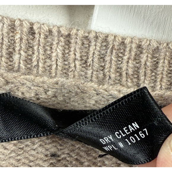 Aqua 100% Cashmere Sweater Zip Shoulder Light Brown Womens SIZE MEDIUM Luxury - Picture 5 of 12
